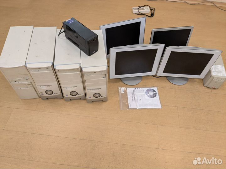 Системный блоки с мониторами