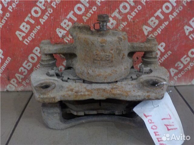 Суппорт передний левый Toyota Corolla ADE150 1ZR