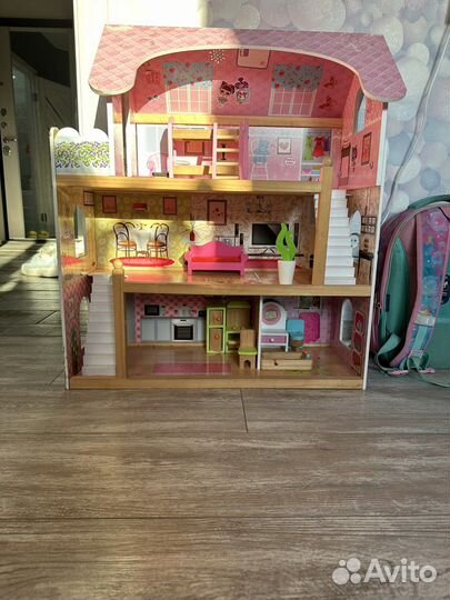 Домик кукольный