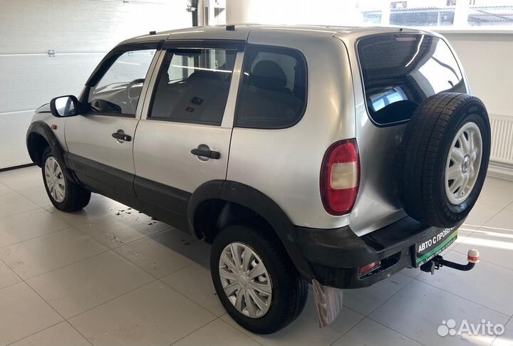 Chevrolet Niva, 2004