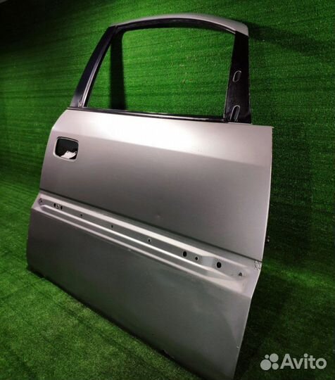 Дверь передняя правая Opel Zafira A