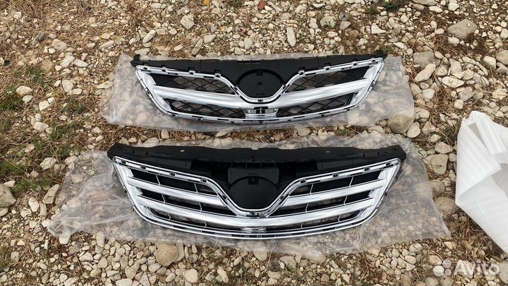 Решетка бампера на Toyota corolla 150 рестайлинг
