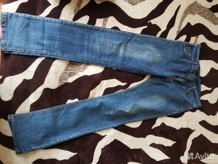 Джинсы