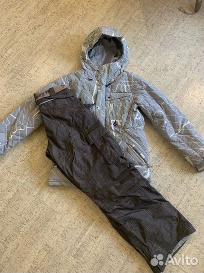 Сноубордичнский комплект Volcom, р. 44