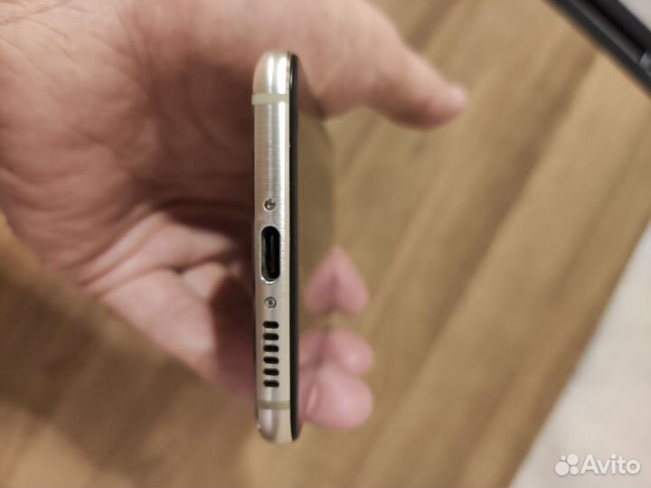 HUAWEI Nova, 3/32 ГБ