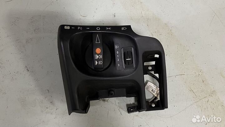 Выключатель света W140