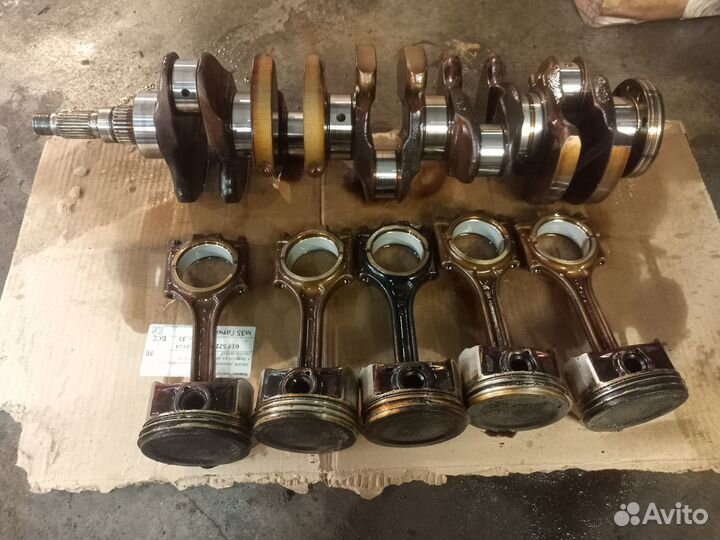 Поршни Volvo Ford 2.5T номинал