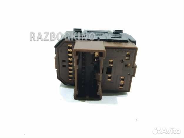 Кнопка регулировки зеркала