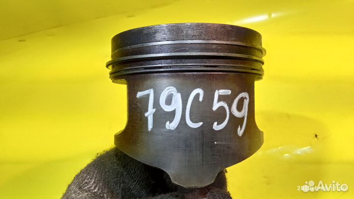 Поршень для Mercedes-Benz W124