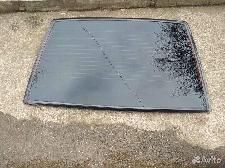 Заднее стекло Ваз 2114