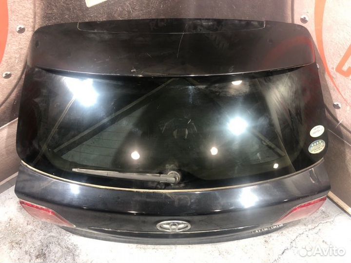 Крышка дверь багажника Toyota Avensis 3 T27