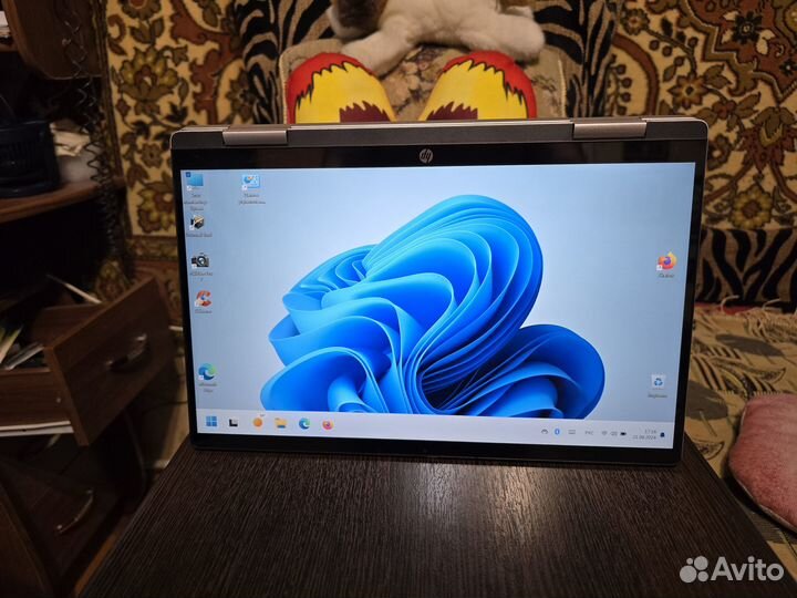 HP Pavilion x360 14-ek0018ci