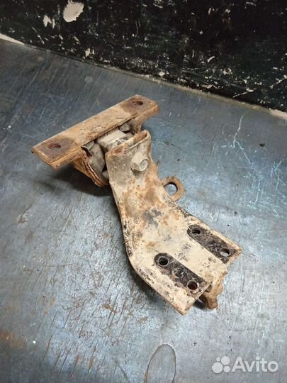 Левая подушка двигателя Daewoo Matiz