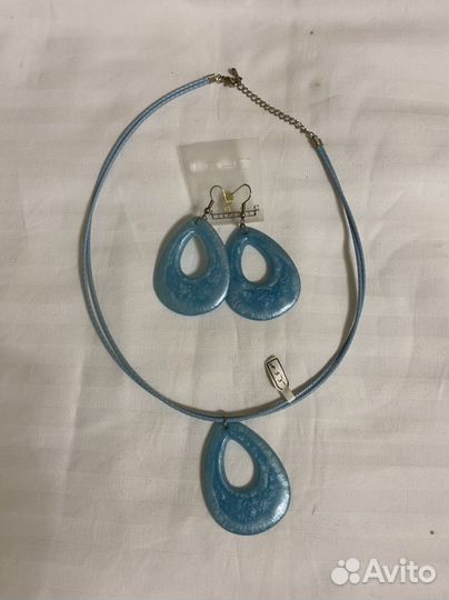 Колье и серьги