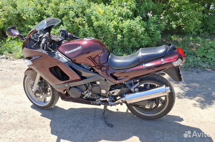 Продам Kawasaki ZZR 400-2