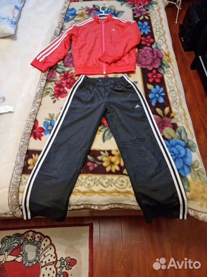Спортивный костюм adidas