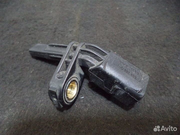 Датчик ABS задний левый Volkswagen Passat Variant