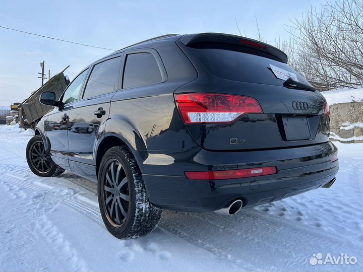 Бампер задний Audi Q7 Черный L8 / Z9Y до 2015г