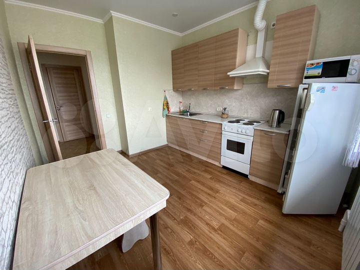 2-к. квартира, 60 м², 7/17 эт.
