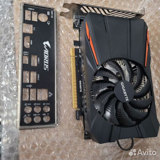 Z370 aorus gaming 3/Видеокарта gigabyte GeForce GT