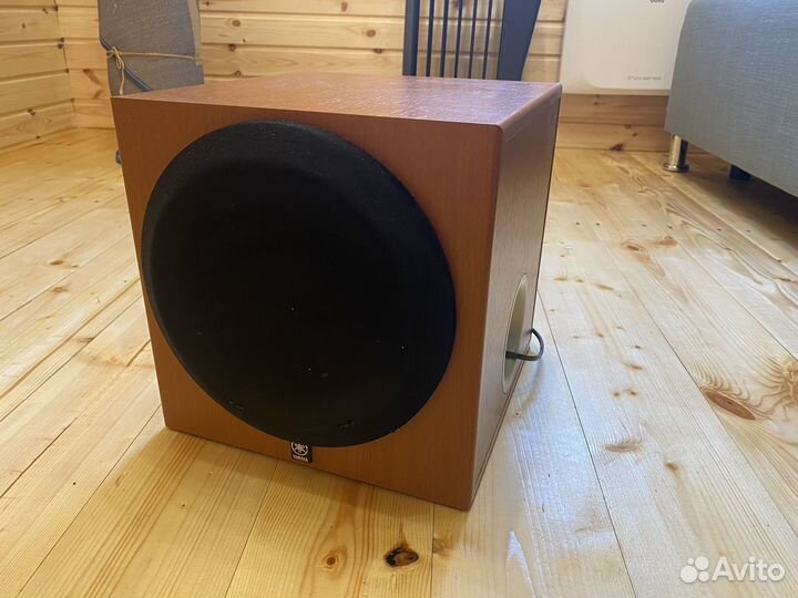 Сабвуфер yamaha YST-SW012