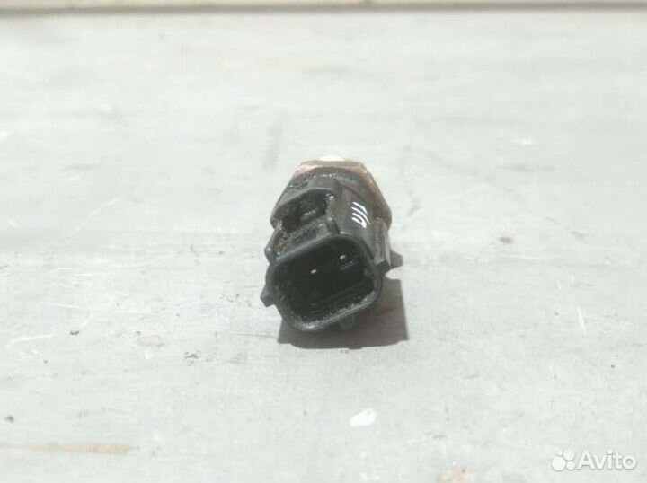 Датчик температуры охлаждающей жидкости Mitsubishi