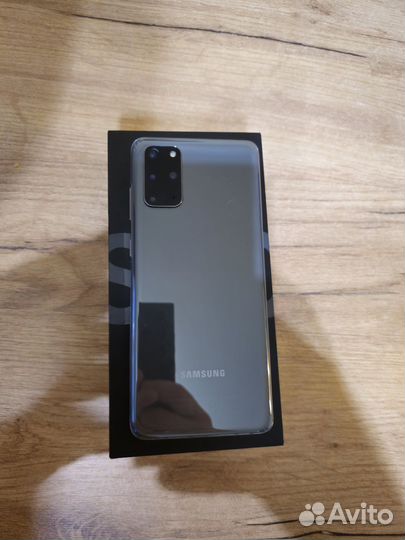Samsung Galaxy S20+, 8/128 ГБ