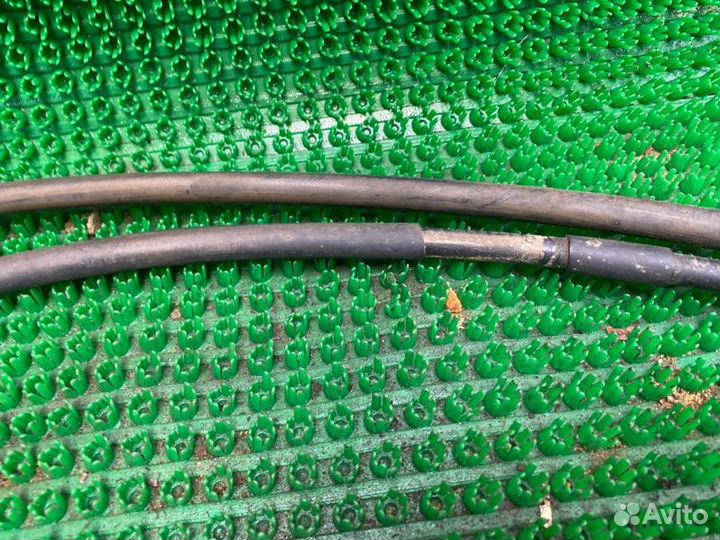 Трос стояночного тормоза Opel Astra H Z13DTH 2008