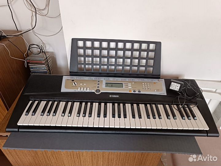 Синтезатор yamaha psr r200