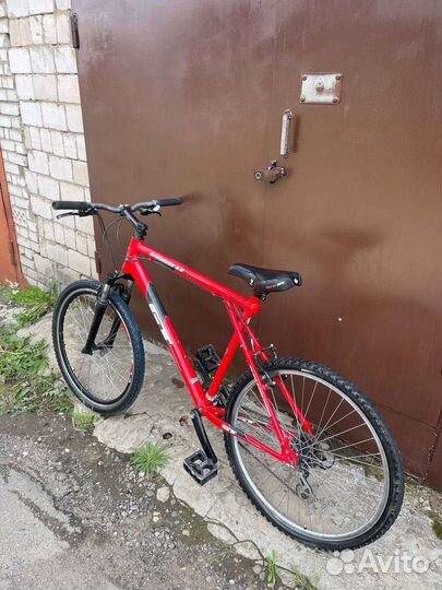 Велосипед GT Avalanche 3.0