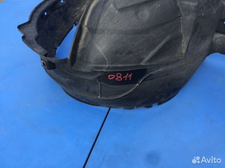 Подкрылок передний правый 00-02г