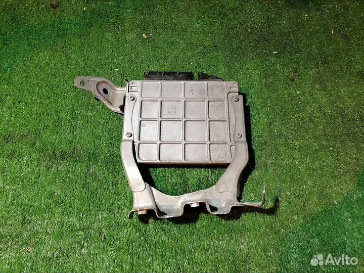 Блок управления двигателем 89661-3T820 Toyota Camr