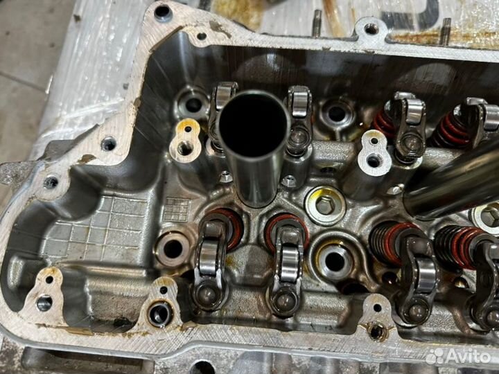 Головка блока цилиндров правая Lexus Rx4 Rx200T