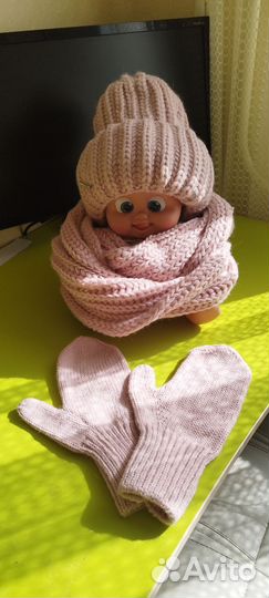 Шапка, снуд и варежки