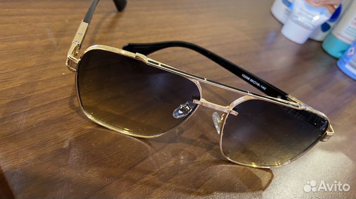 Солнцезащитные очки женские