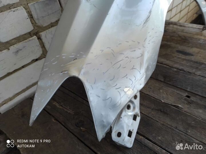 Крыло левое Volkswagen Polo sedan