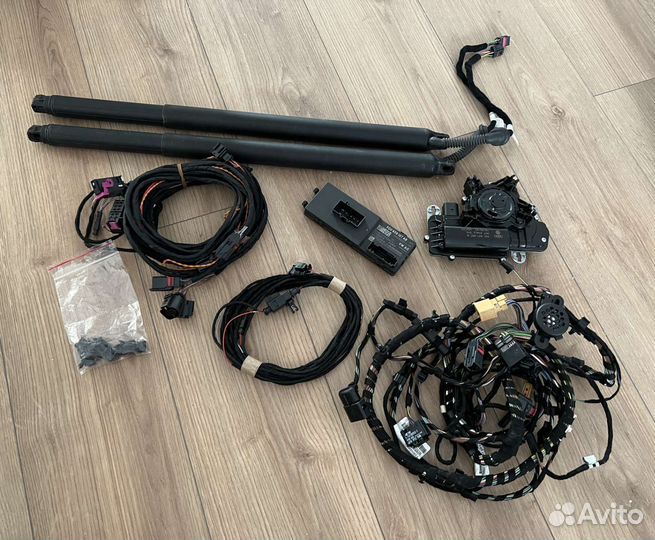 Электропривод багажника на VAG