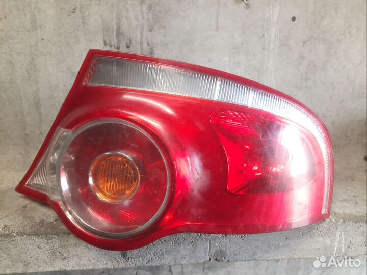 Фонарь задний правый внешний Volga Siber