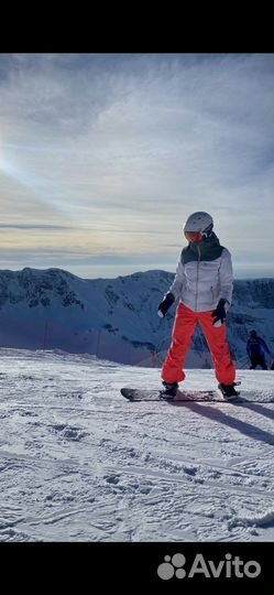 Горнолыжный сноубордический костюм женский М