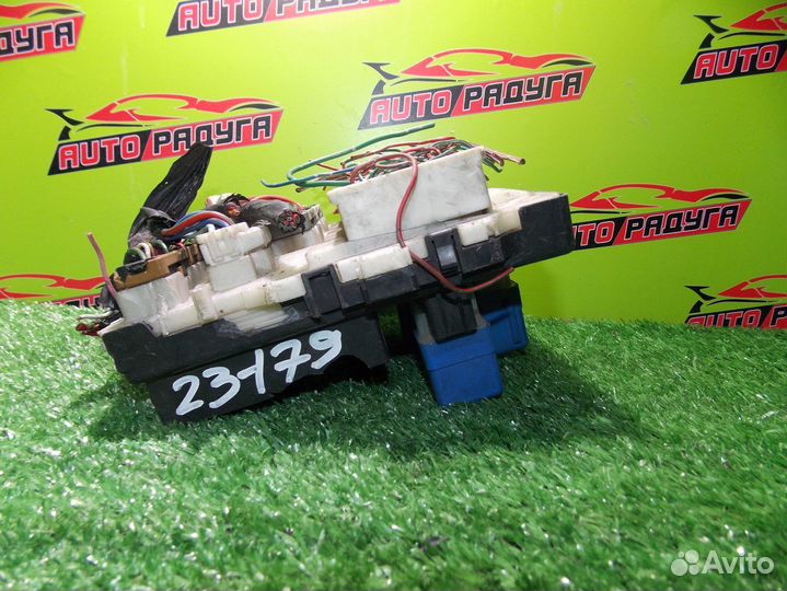 Блок предохранителей nissan A32,HA32,PA32,WA32,WHA