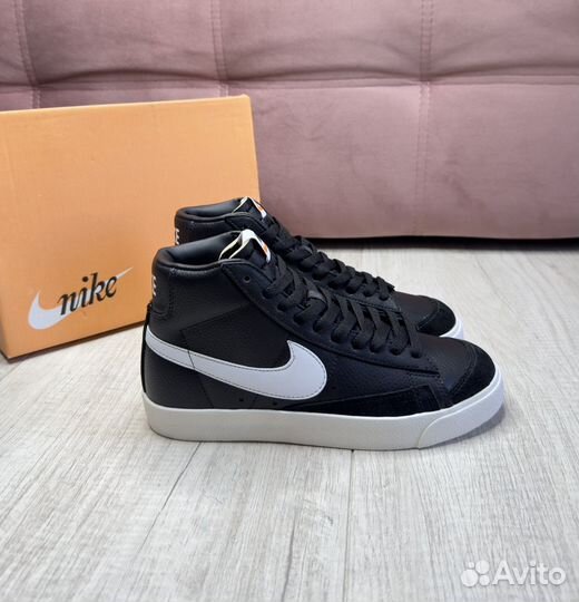 Кроссовки черные Nike Blazer Mid 77 vntg новые 37