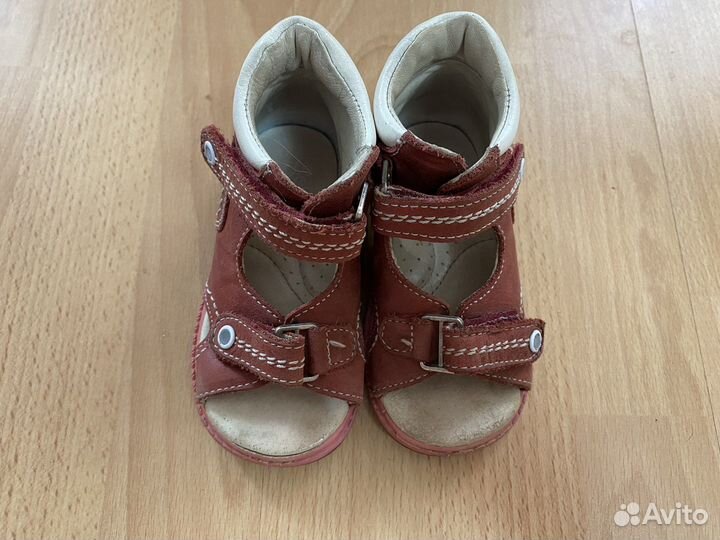 Босоножки для девочки