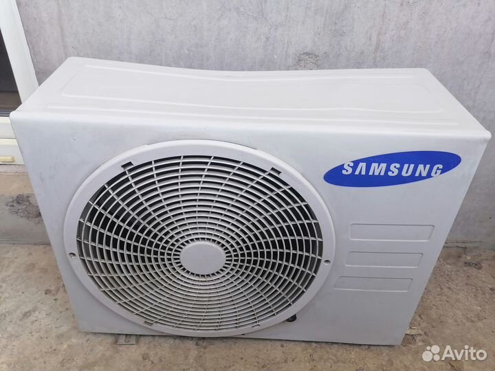 Внешний блок кондиционера Samsung без компрессора