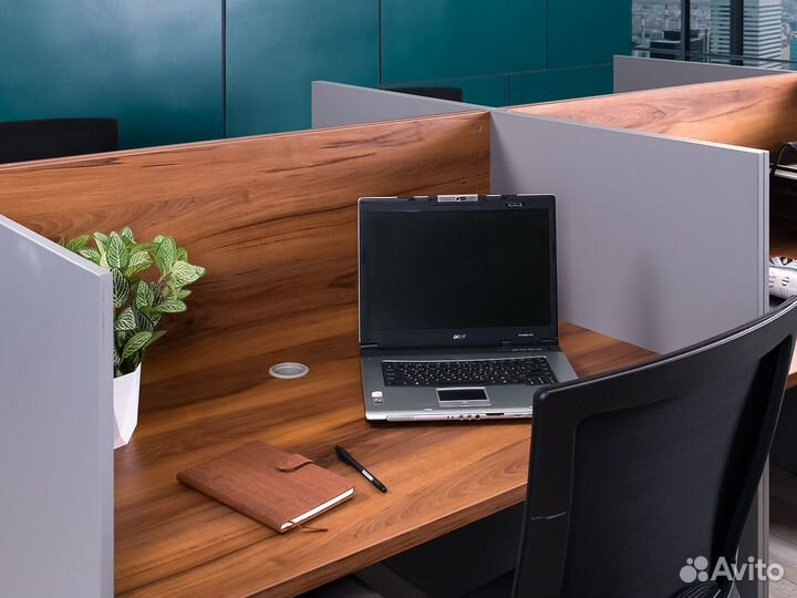 Комплект офисной мебели Россия