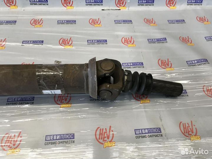 Вал карданный Cadillac Escalade