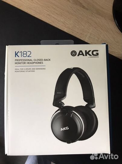 Студийные наушники- мониторы AKG K182