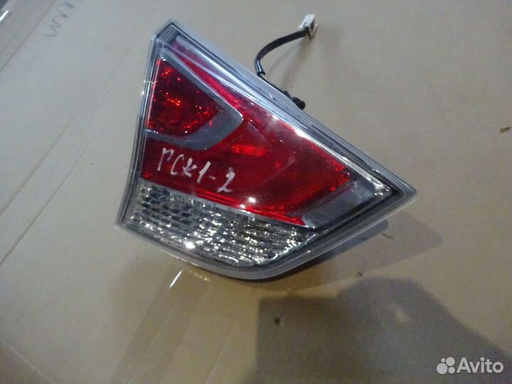 Фонарь крышки багажника правый Nissan X-Trail T32