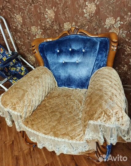 Диван с креслами