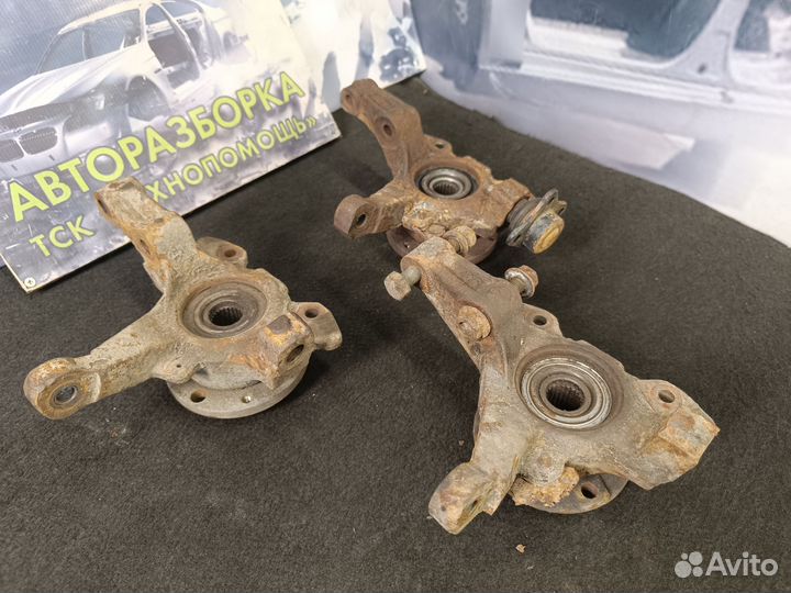 Поворотный кулак левый фиат палио