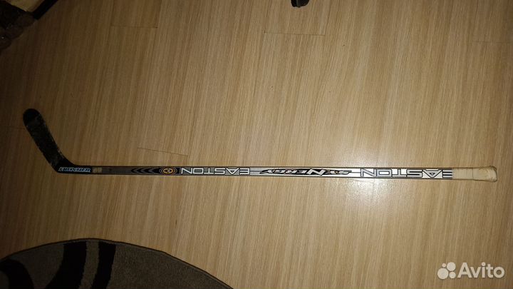 Клюшка хоккейная правый хват взрослая